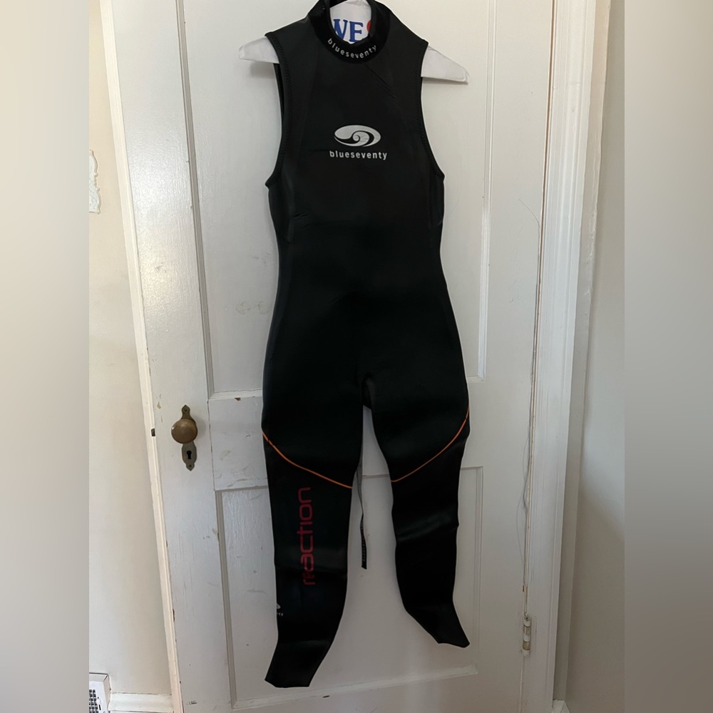 Men’s Size Small Blue Seventy Wetsuit